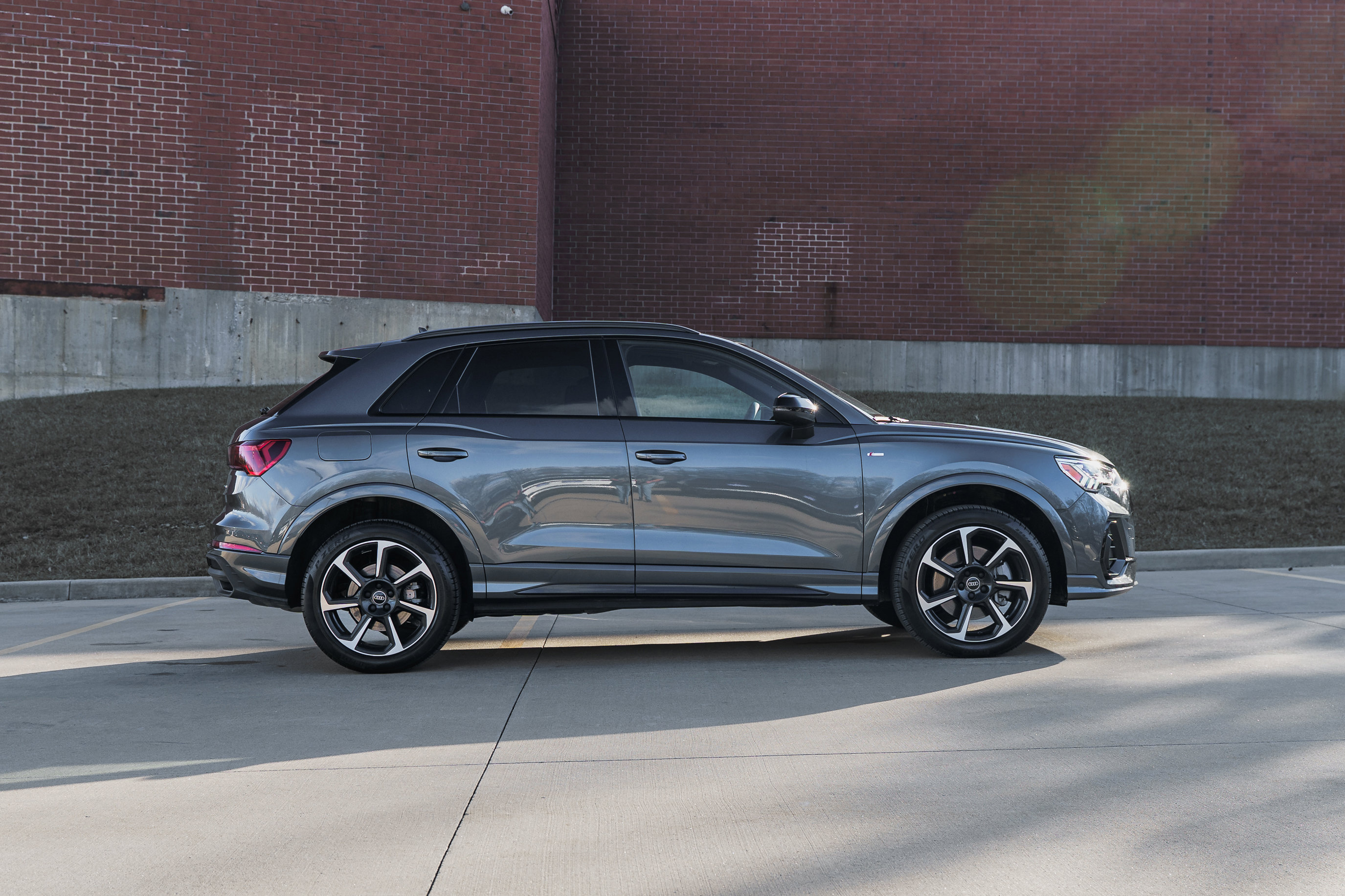 Certified 2025 Audi Q3 2.0T Premium Plus w/ Premium Plus Package image 3