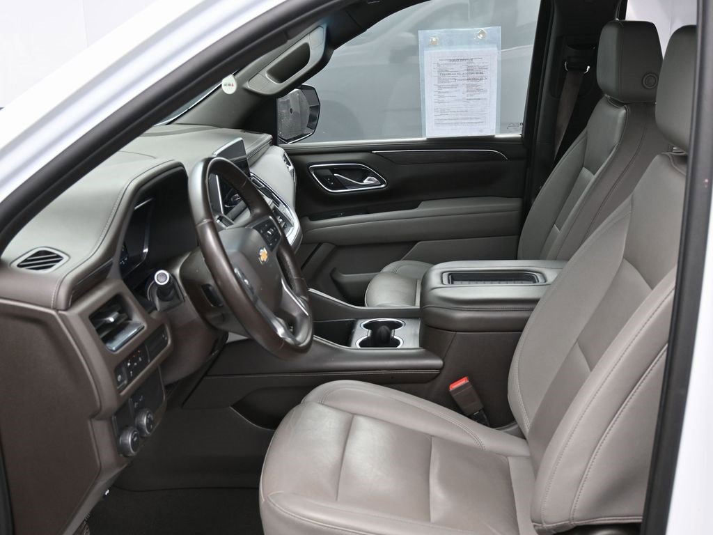 Used 2023 Chevrolet Suburban LT image 16
