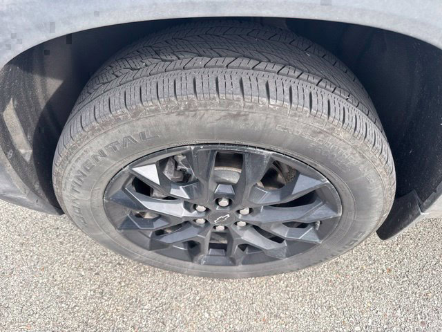 Used 2025 Chevrolet Traverse LT w/ Midnight/Sport Edition AWD/4WD image 8