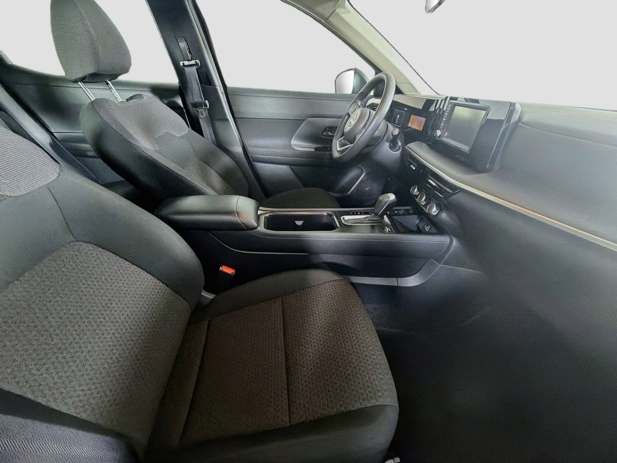 Used 2025 Nissan Kicks S FWD image 28