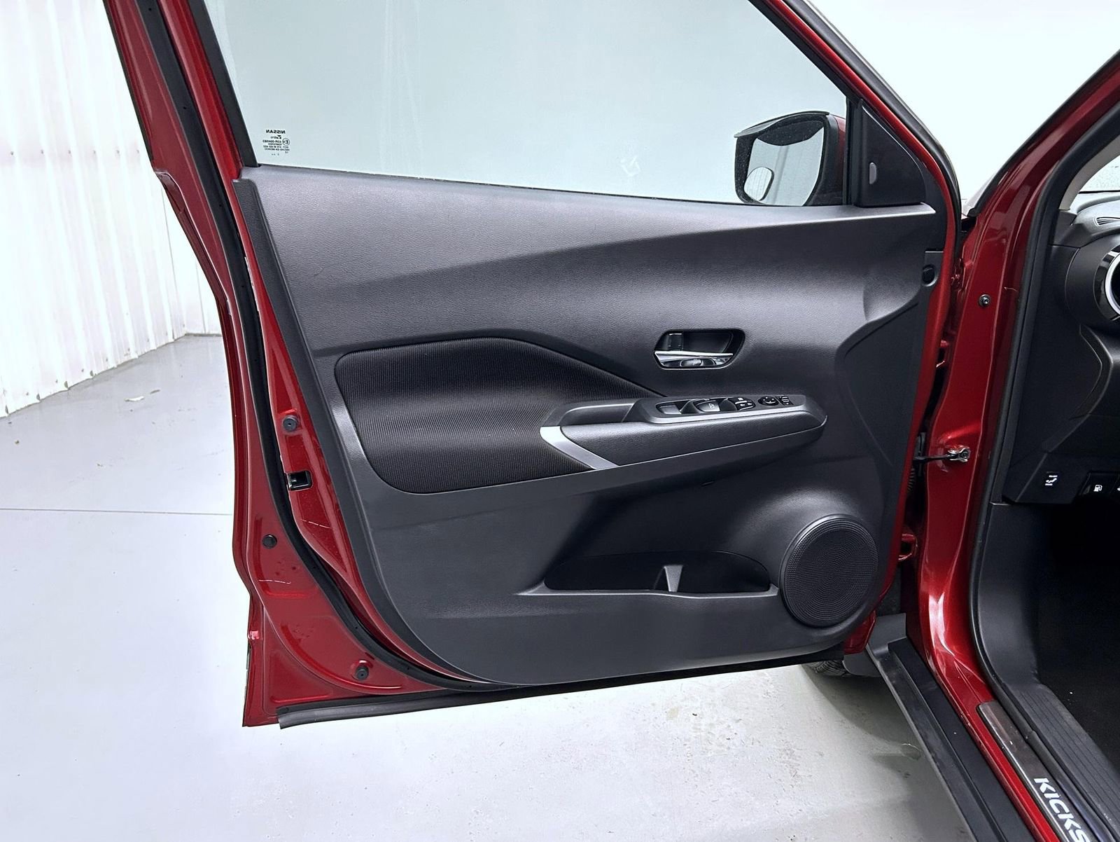Used 2022 Nissan Kicks SV w/ Interior Electronics Package image 9