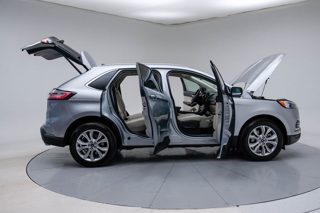 Used 2022 Ford Edge Titanium image 14
