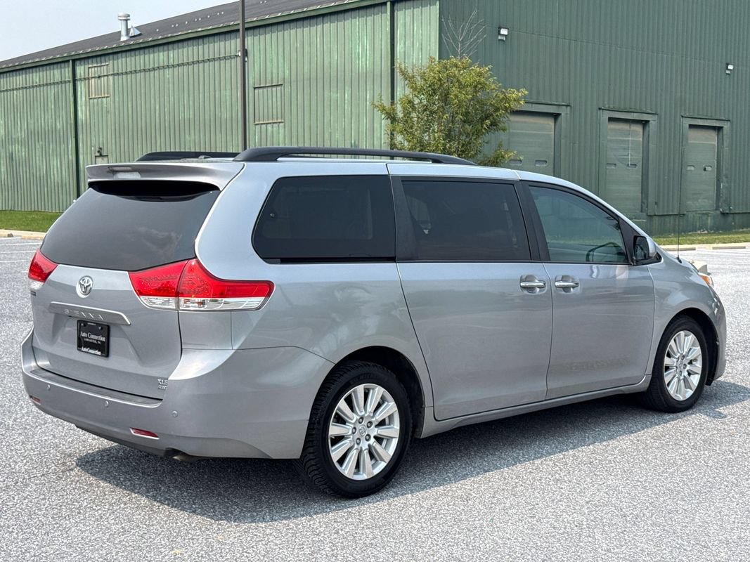 Used 2014 Toyota Sienna XLE AWD/4WD image 7