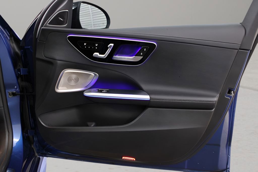 Used 2022 Mercedes-Benz C 300 Sedan image 16