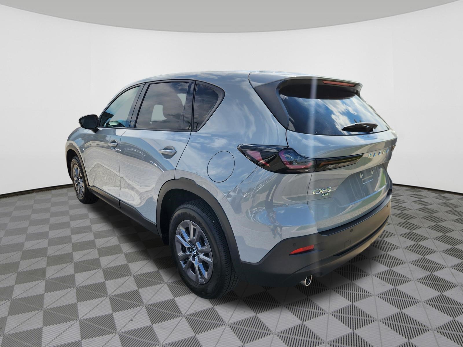 Certified 2026 MAZDA CX-5 Select AWD/4WD image 3