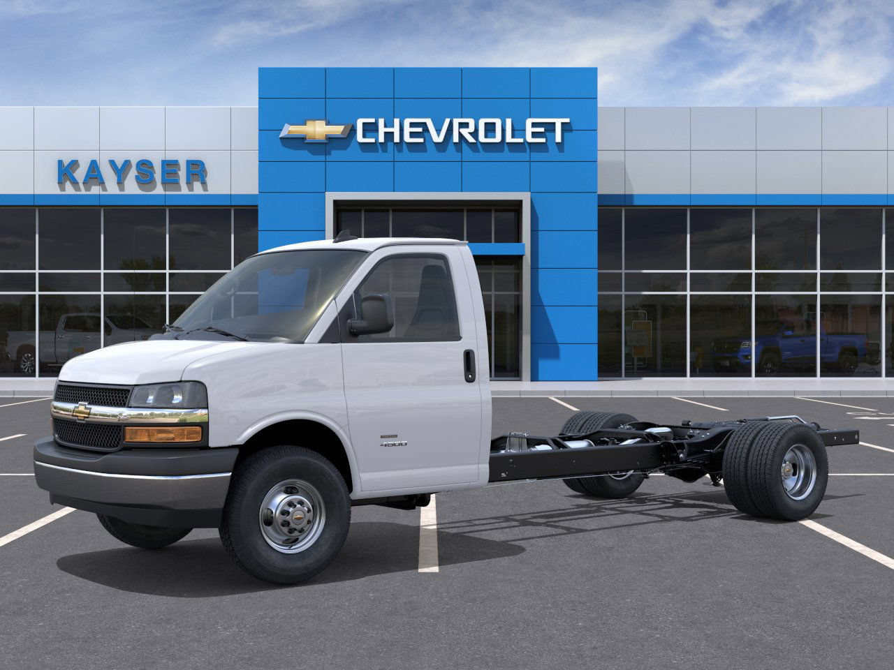 New 2025 Chevrolet Express 4500 w/ Power Convenience Package RWD image 30