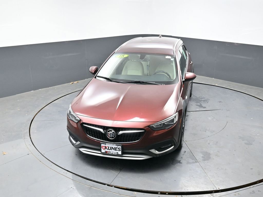 Used 2018 Buick Regal Preferred w/ Sights and Sounds Package AWD/4WD image 46