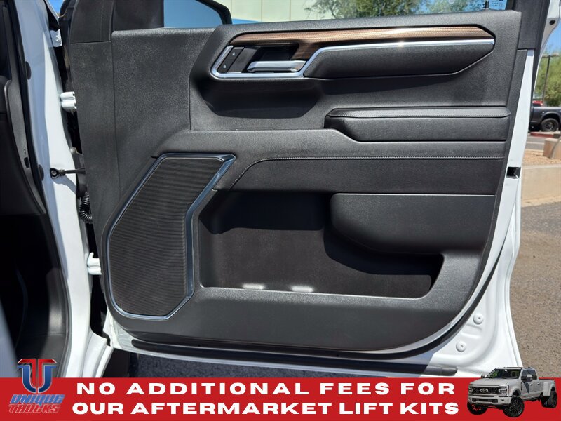 Used 2023 Chevrolet Silverado 1500 RST w/ Redline Edition AWD/4WD image 28