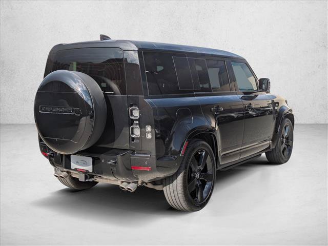 Certified 2025 Land Rover Defender 110 V8 AWD/4WD image 5