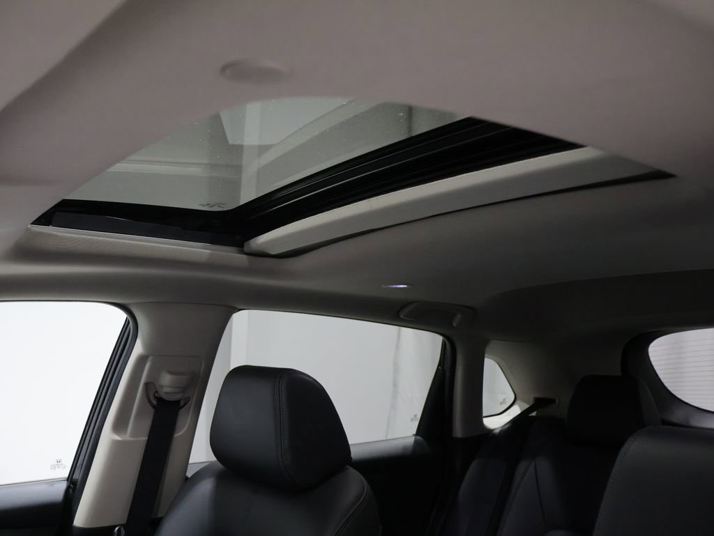 Used 2024 Honda HR-V EX-L image 8