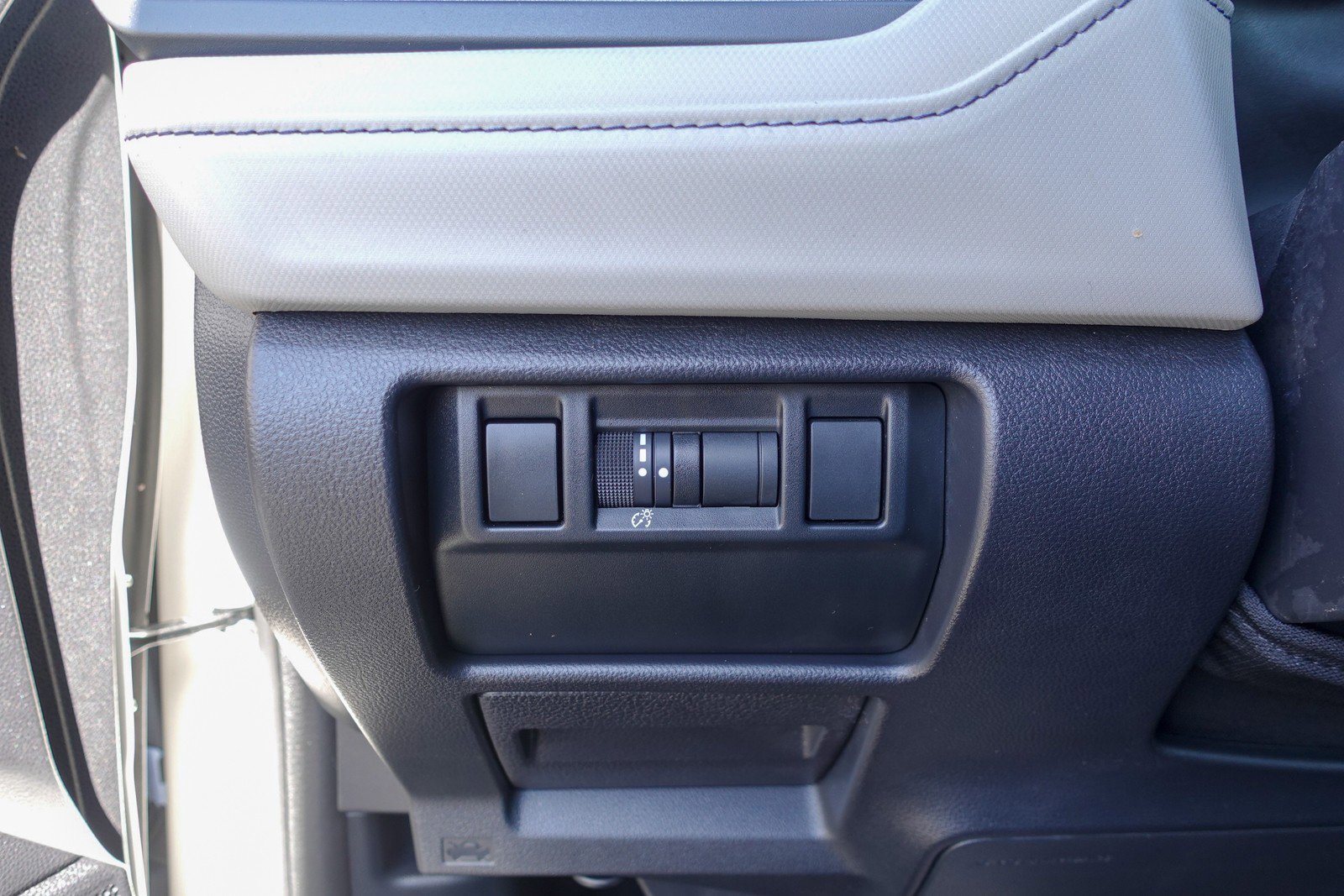 Used 2025 Subaru Forester Premium AWD/4WD image 12