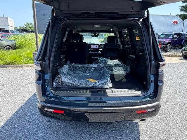 New 2026 Jeep Grand Wagoneer Limited AWD/4WD image 7