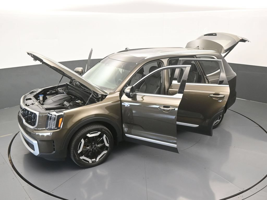 Used 2025 Kia Telluride EX w/ EX Captain's Chair Package FWD image 68