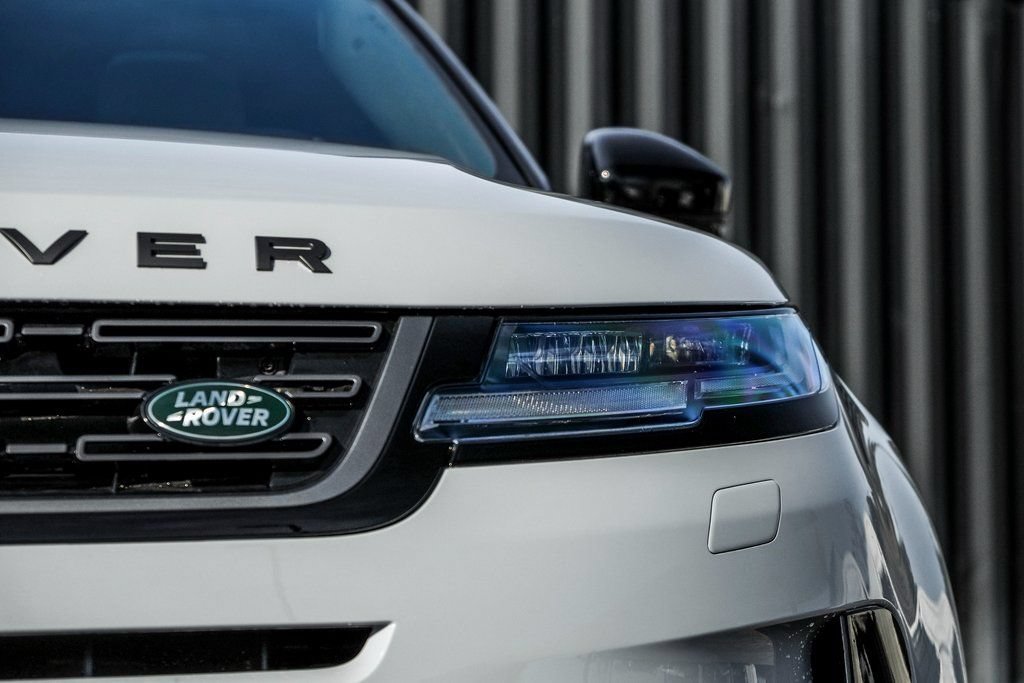 New 2026 Land Rover Range Rover Evoque S AWD/4WD image 6