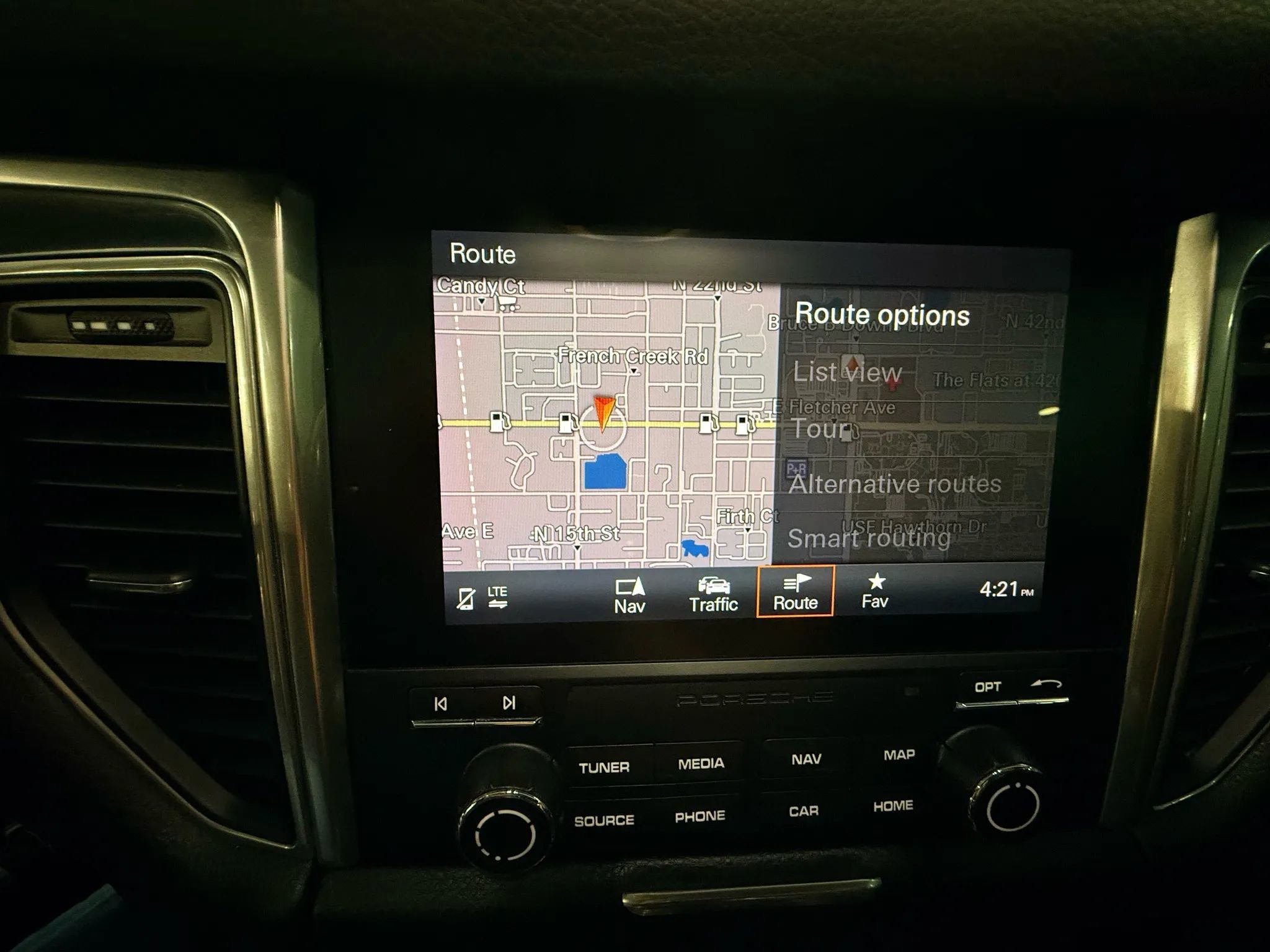 Used 2018 Porsche Macan Sport Edition image 27