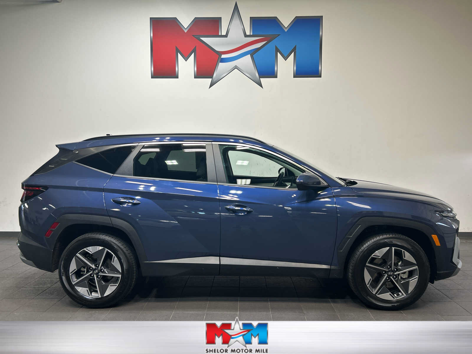 Used 2025 Hyundai Tucson SEL AWD/4WD image 1