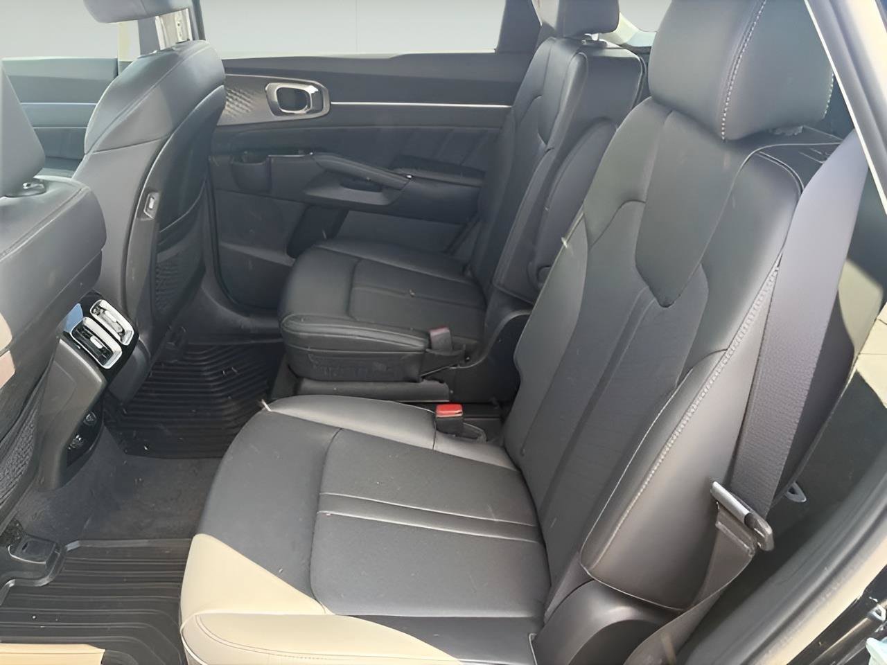 Used 2023 Kia Sorento SX AWD/4WD image 18
