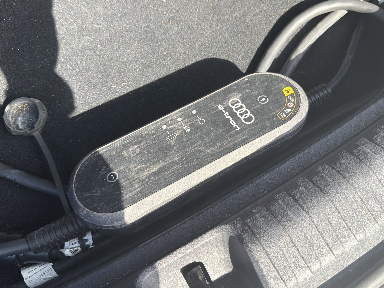 Used 2024 Audi Q4 e-tron Premium AWD/4WD image 11