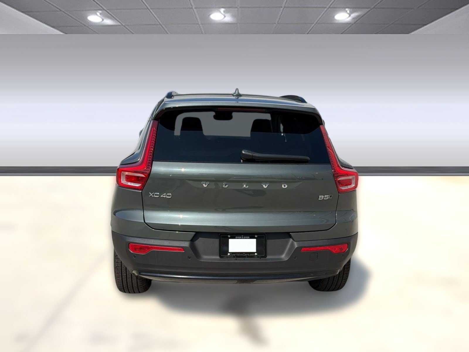 New 2026 Volvo XC40 B5 Plus w/ Climate Package AWD/4WD image 10