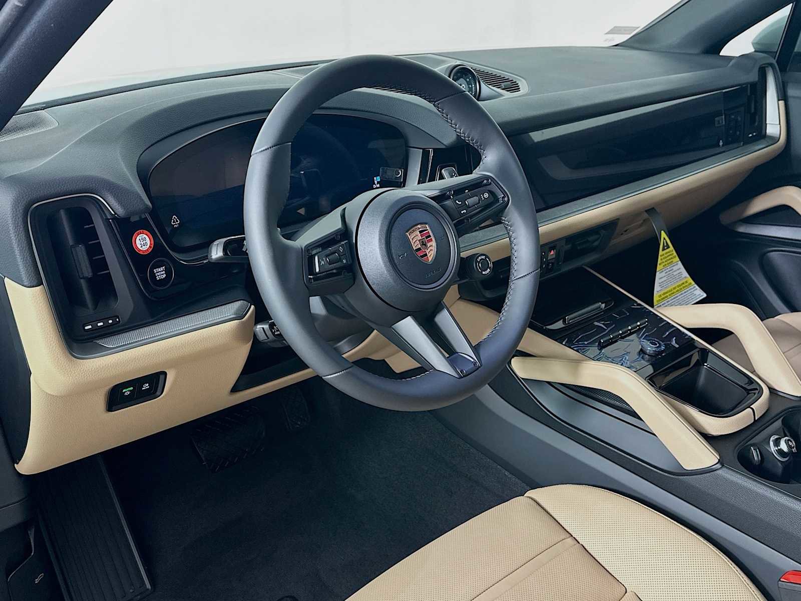 New 2026 Porsche Cayenne Coupe image 4