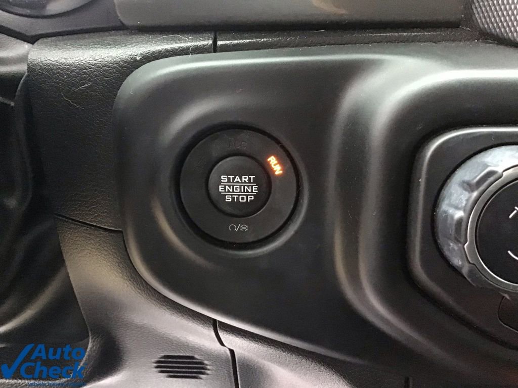 Used 2023 Jeep Wrangler Sahara w/ Cold Weather Group image 32