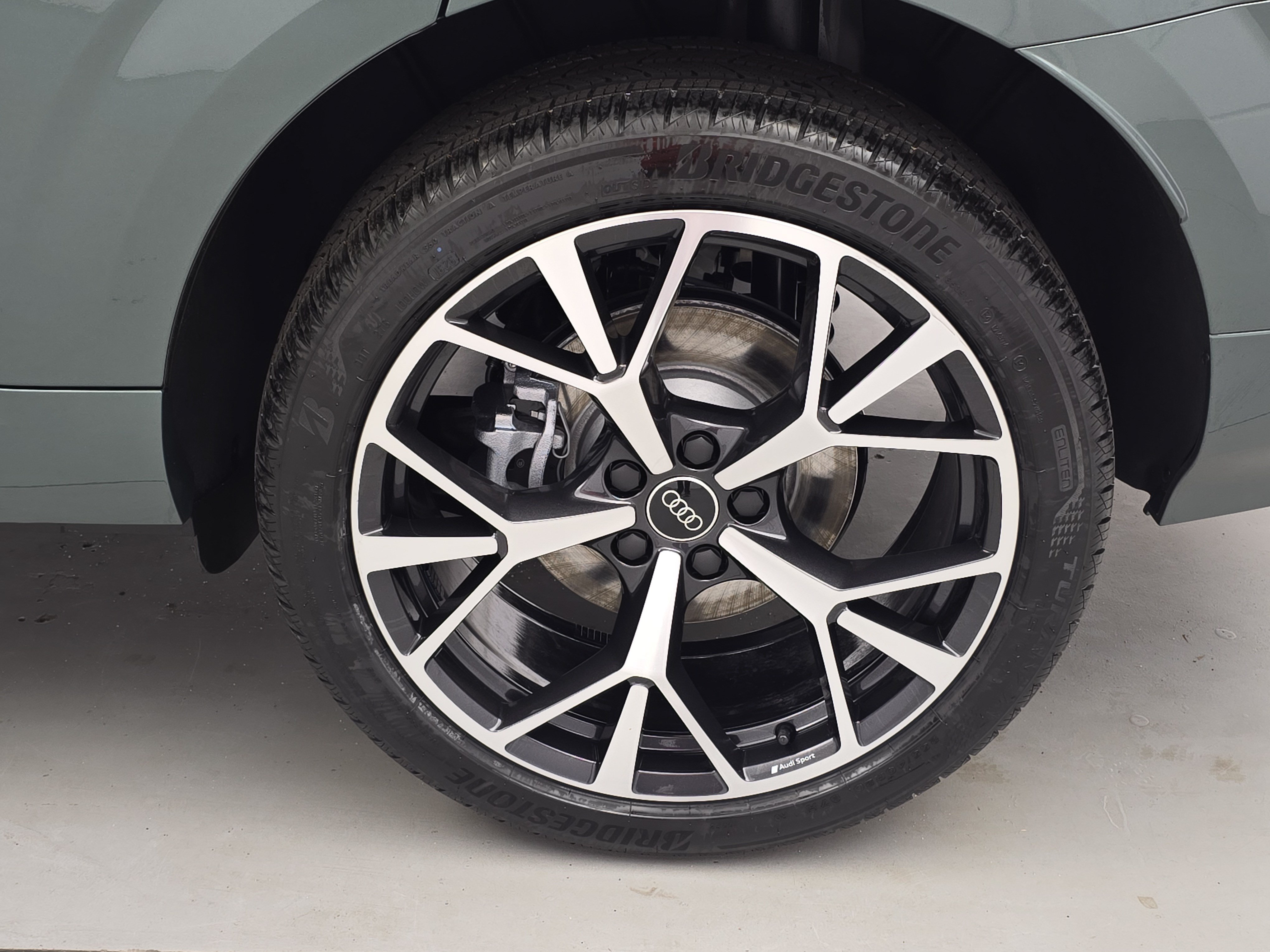 New 2026 Audi Q3 quattro 2.0T AWD/4WD image 34