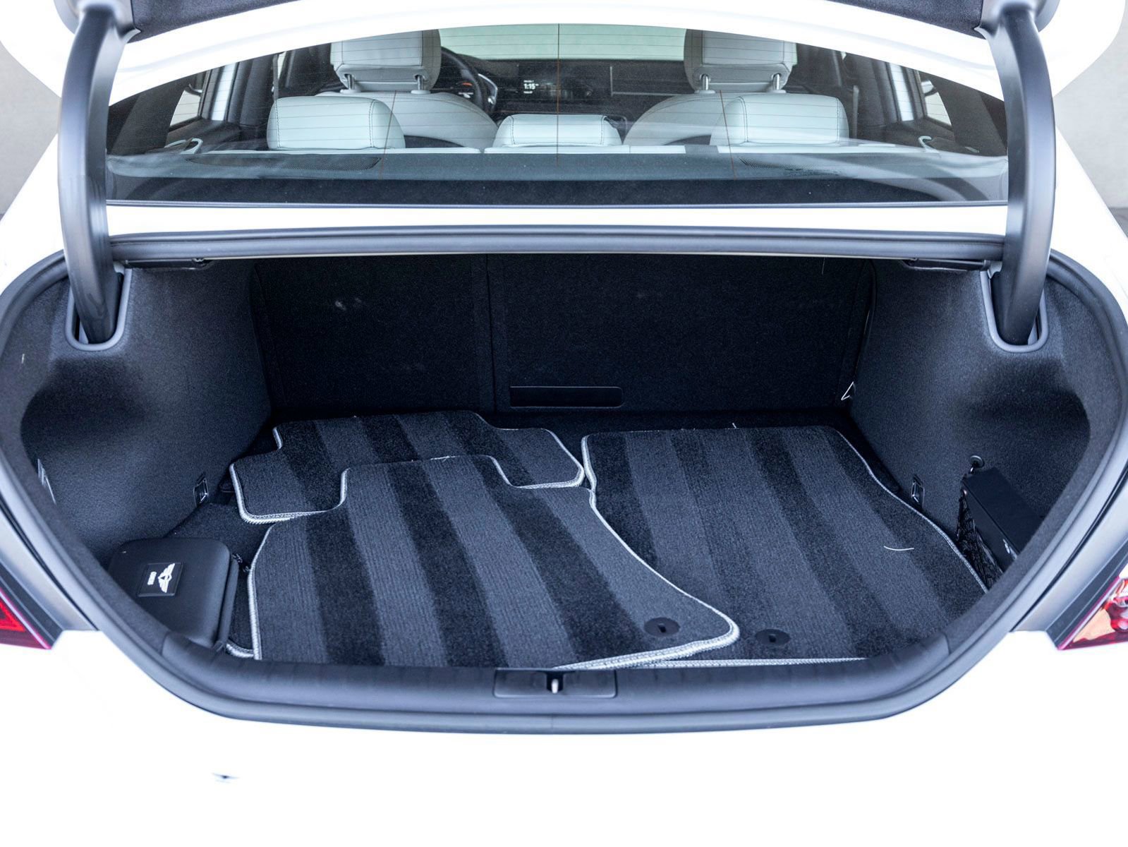 Used 2026 Genesis G70 3.3T Sport Prestige image 21