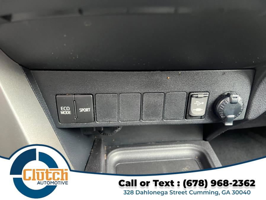 Used 2018 Toyota RAV4 XLE image 25