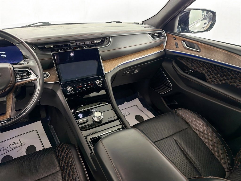 Used 2021 Jeep Grand Cherokee L Summit w/ Luxury Tech Group V image 22