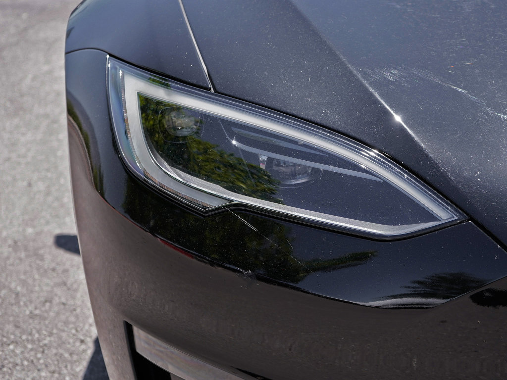 Used 2023 Tesla Model S Plaid AWD/4WD image 2