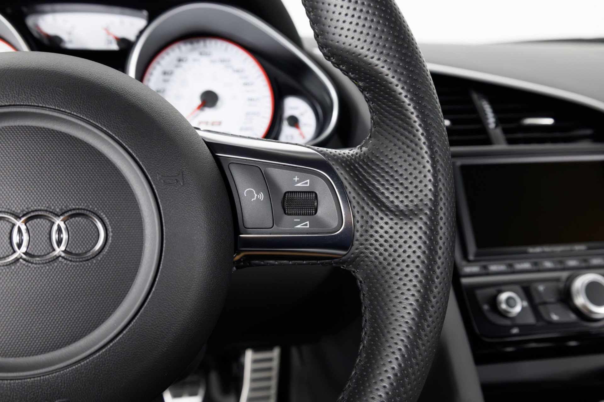 Used 2012 Audi R8 V10 AWD/4WD image 18