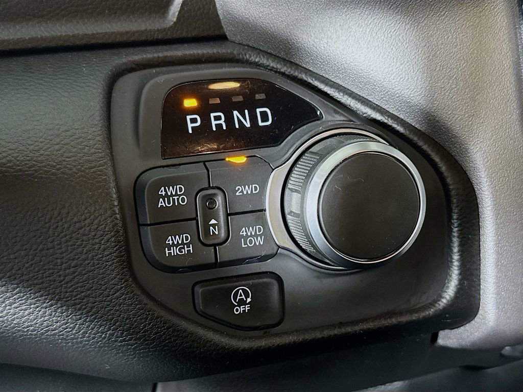 Used 2025 RAM 1500 Big Horn AWD/4WD image 16