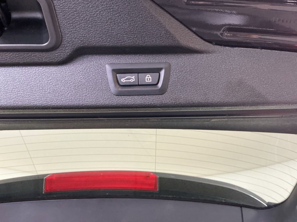 Used 2018 BMW X5 xDrive40e image 28