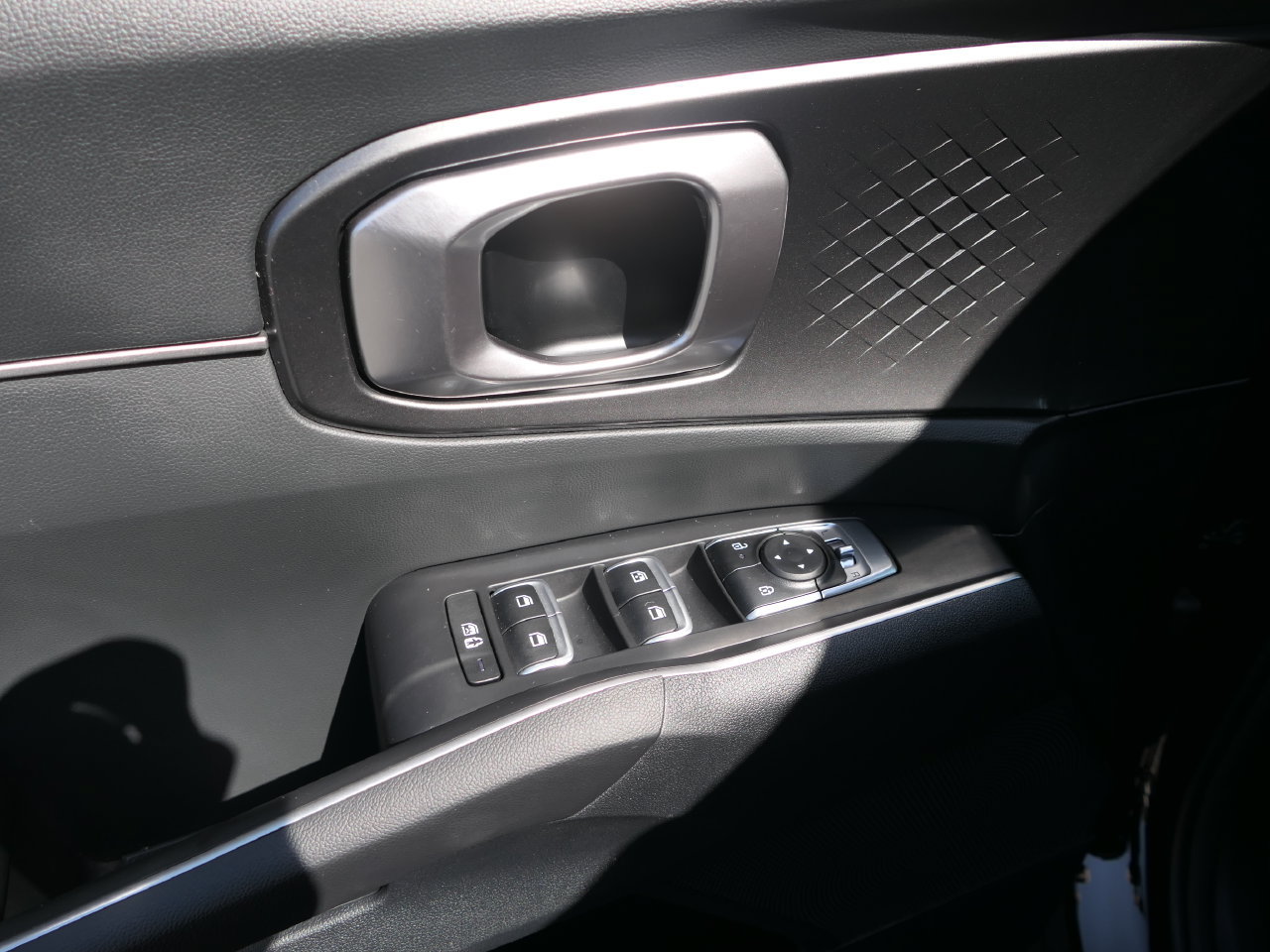 Used 2026 Kia Sorento LX FWD image 13