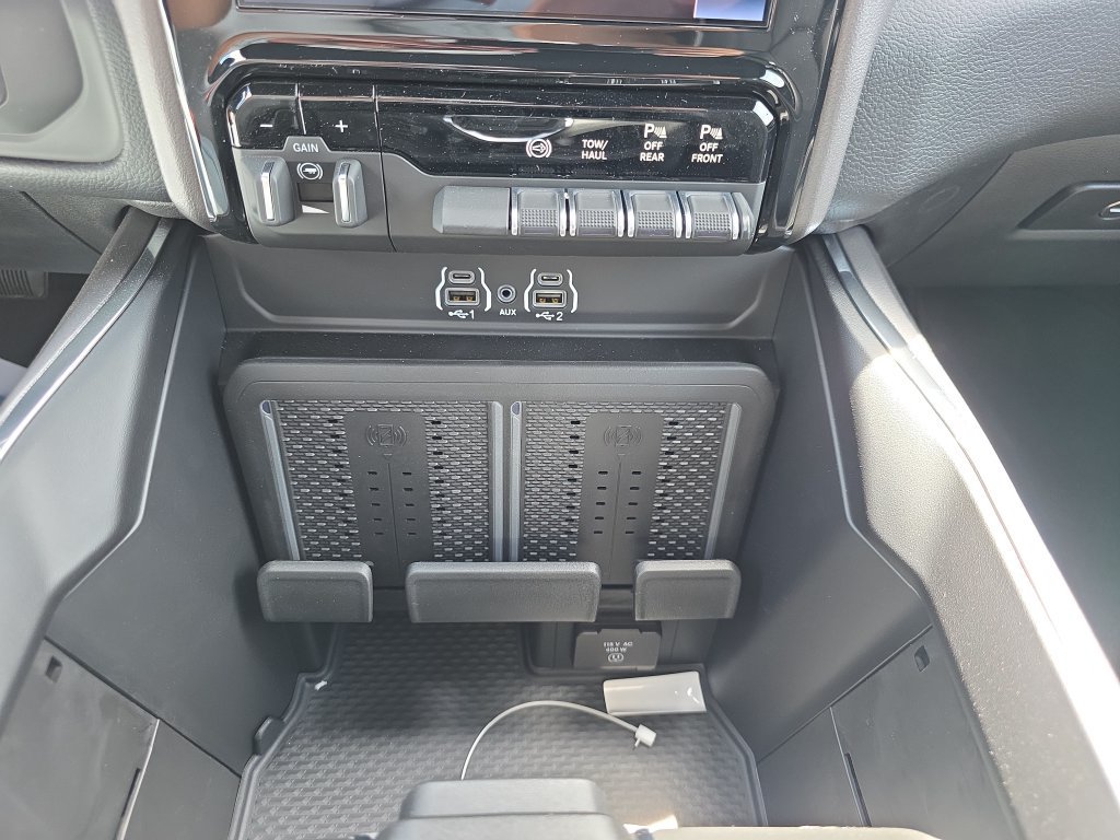 New 2026 RAM 3500 Laramie w/ Night Edition AWD/4WD image 25