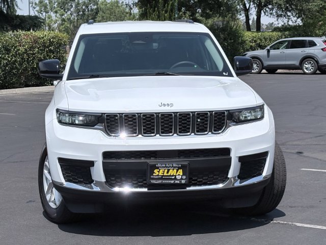 Used 2024 Jeep Grand Cherokee L Laredo AWD/4WD image 3