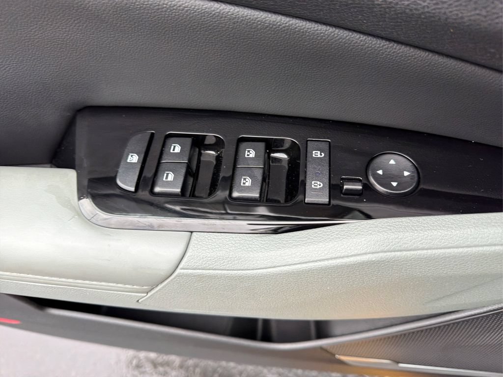 Used 2023 Kia Sportage X-Line w/ X-Line Premium Package AWD/4WD image 34