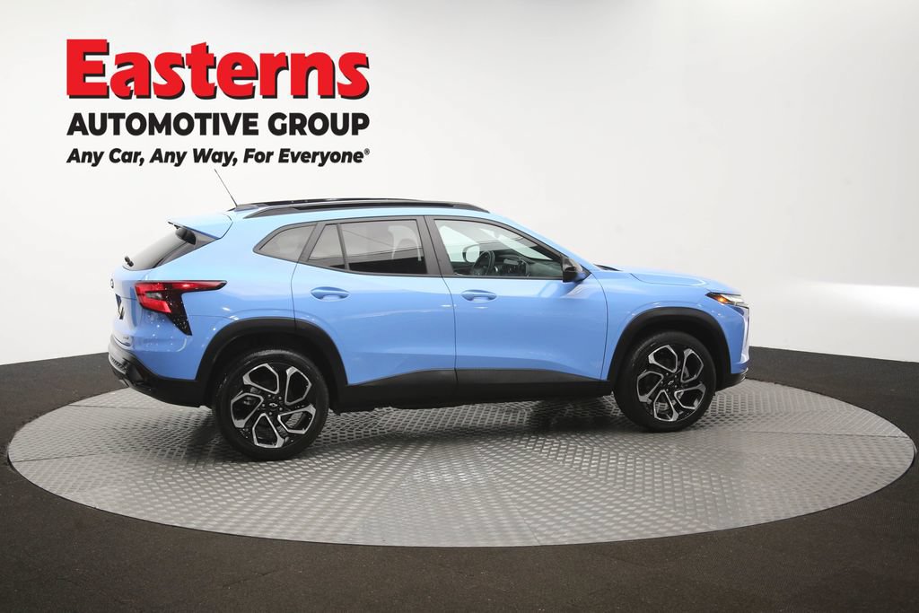 Used 2024 Chevrolet Trax RS w/ Driver Confidence Package FWD image 43