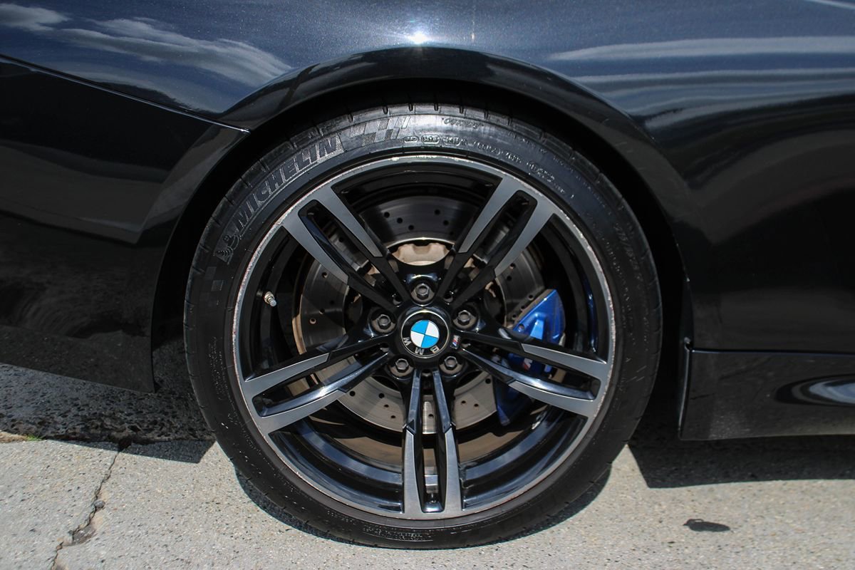Used 2015 BMW M4 Convertible image 14