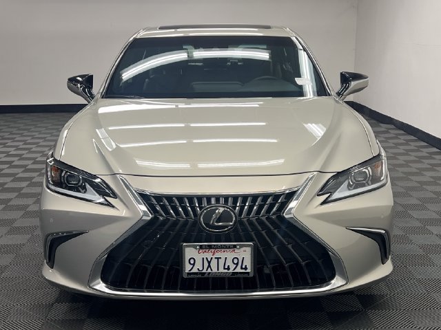 Used 2024 Lexus ES 350 w/ Premium Package FWD image 3