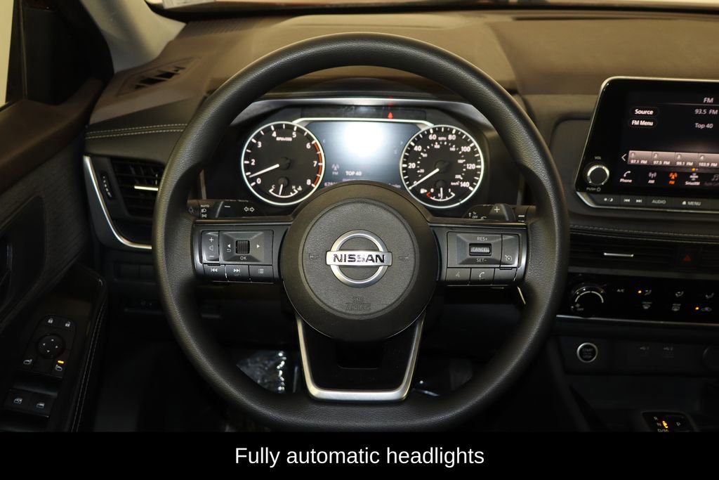 Used 2021 Nissan Rogue S FWD image 7