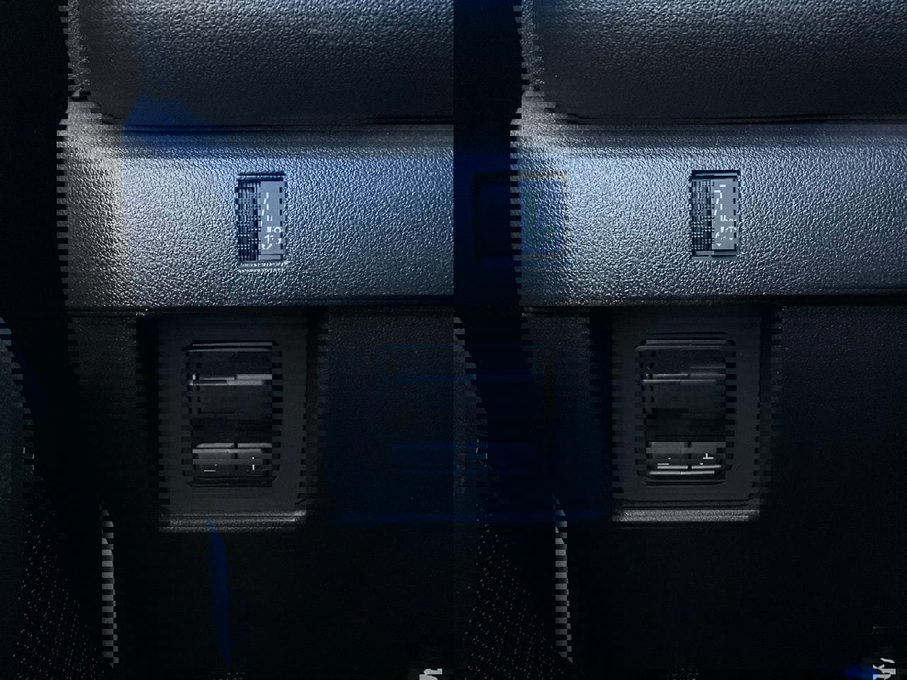 Used 2024 Chevrolet Colorado LT w/ LT Convenience Package II image 21