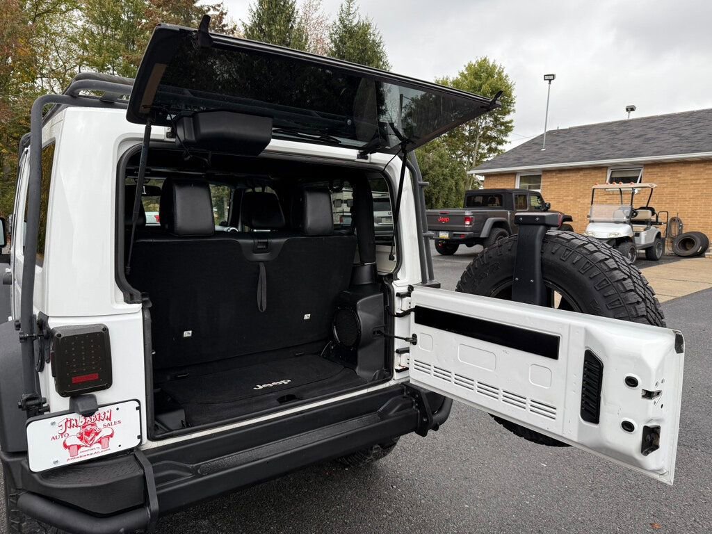 Used 2013 Jeep Wrangler Sahara image 28