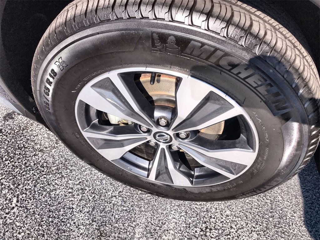 Used 2020 Nissan Murano SV image 10