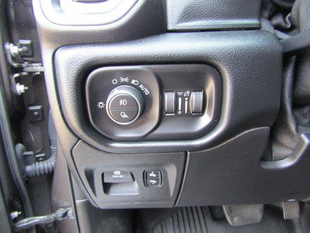 Used 2020 RAM 1500 Laramie AWD/4WD image 26