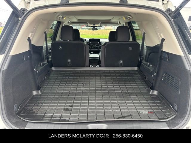 Used 2023 Nissan Pathfinder SV w/ SV Premium Package image 18