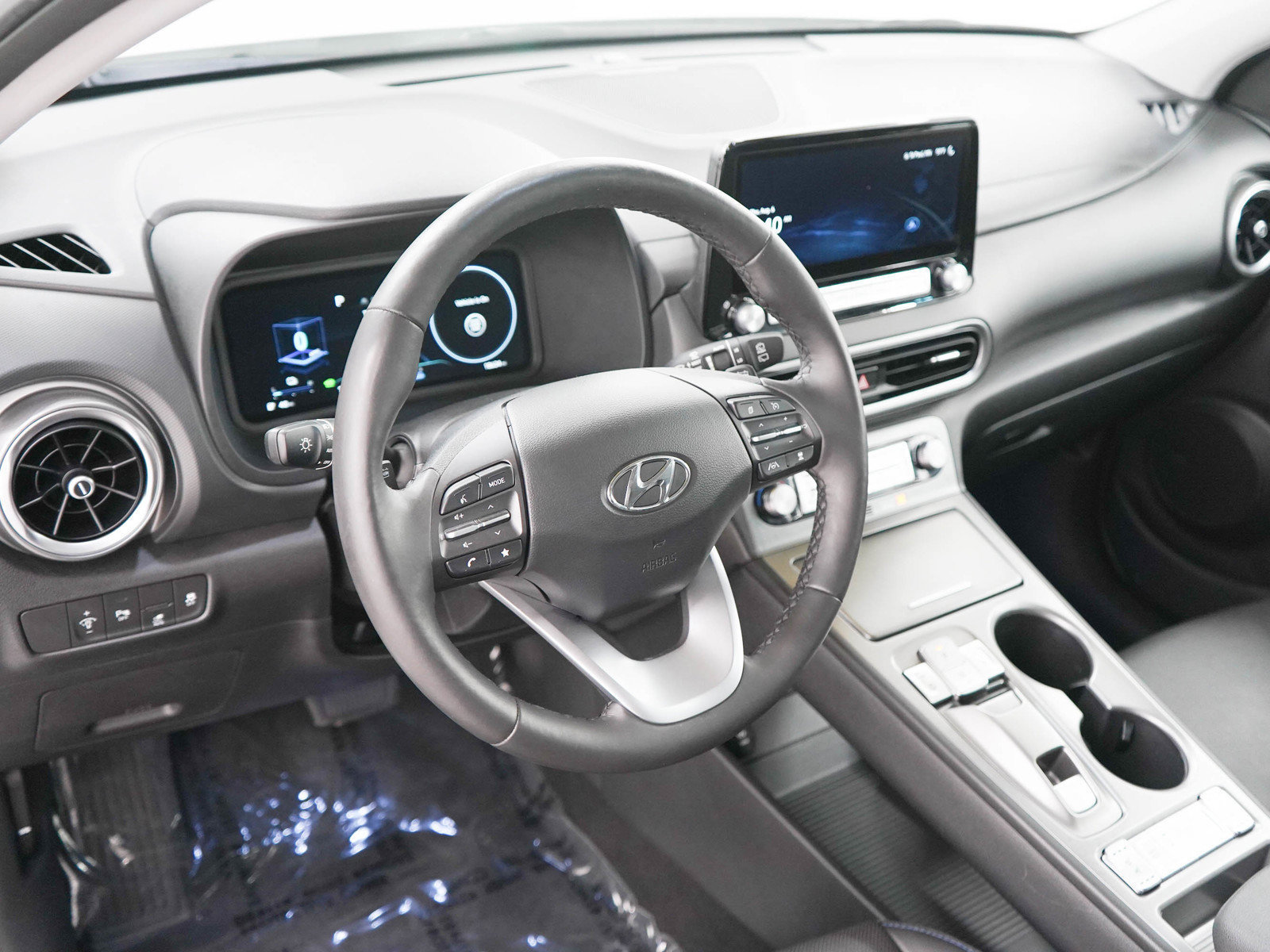 Certified 2023 Hyundai Kona Limited w/ Cargo Package FWD image 21