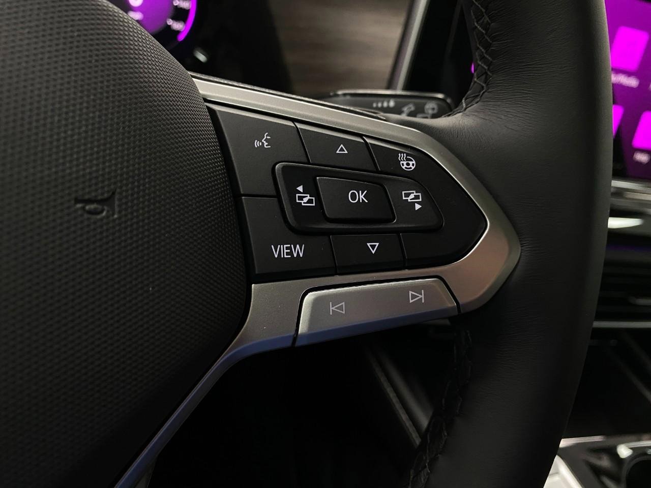 New 2026 Volkswagen Atlas SEL Premium R-Line image 18