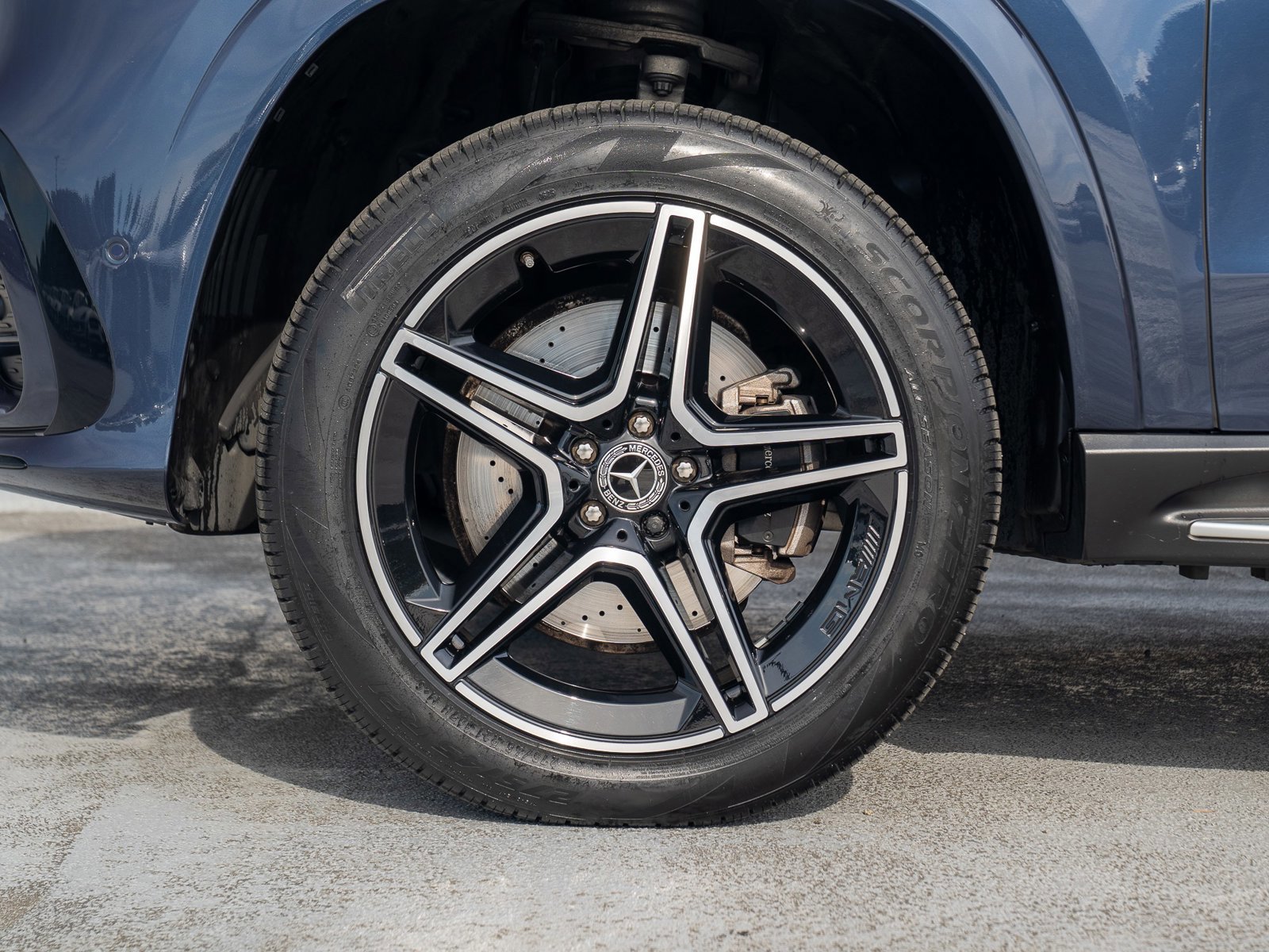 Certified 2024 Mercedes-Benz GLS 450 4MATIC image 12