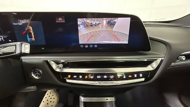 Used 2024 Cadillac Lyriq Tech RWD image 25